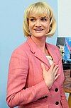 https://upload.wikimedia.org/wikipedia/commons/thumb/f/fb/Svetlana_Khorkina_2017.jpg/100px-Svetlana_Khorkina_2017.jpg